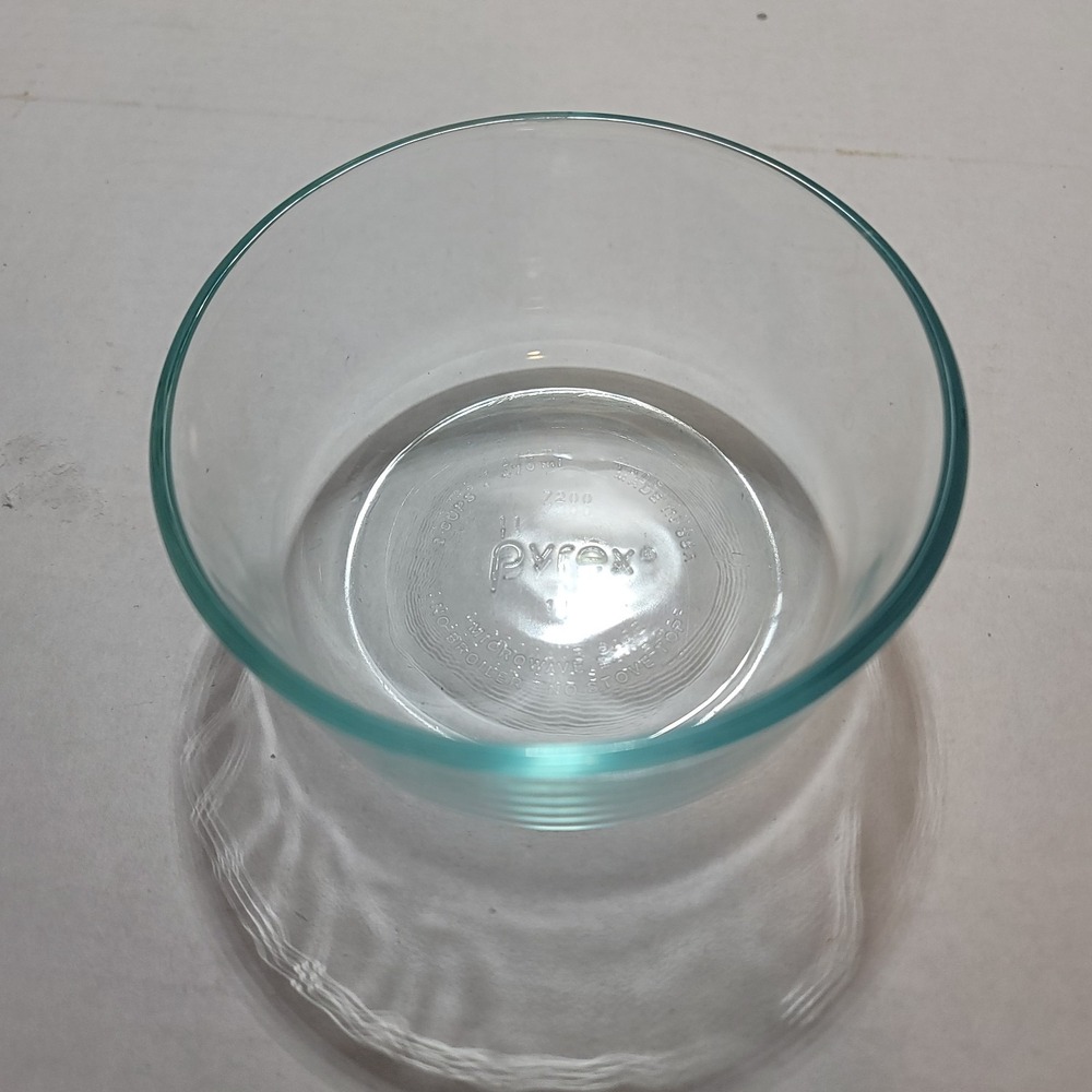 Pyrex Simply Store‎ 2 Cup Blue Tint Glass Bowl NO LID